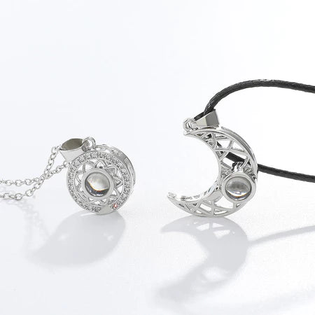 Collares Conexión Magnética Sol y Luna - TE AMO 100 Idiomas (AMBAS CADENAS)