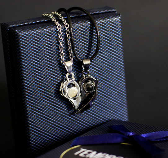 Collares Conexion Magnetica TE AMO en 100 idiomas (Ambas Cadenas Incluidas)