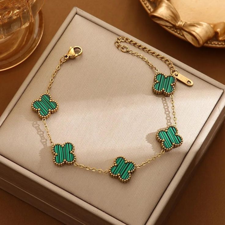 Pulsera De Trébol CON Cajita de Regalo🎁