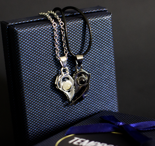 Collares Conexion Magnetica TE AMO en 100 idiomas (Ambas Cadenas Incluidas)